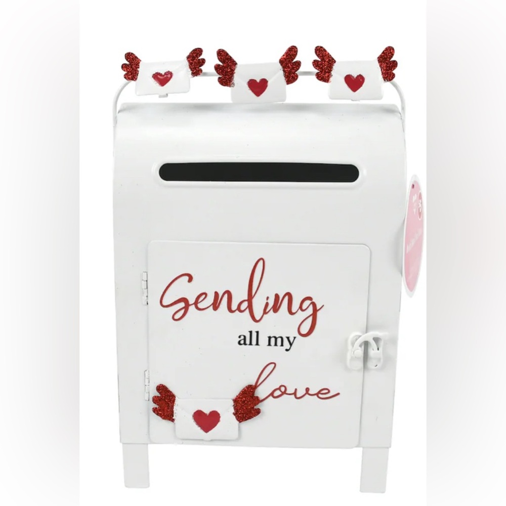 Valentine's Love Letter Mail Metal Mailbox Decor. 10.7 Inches Tall. Brand New.